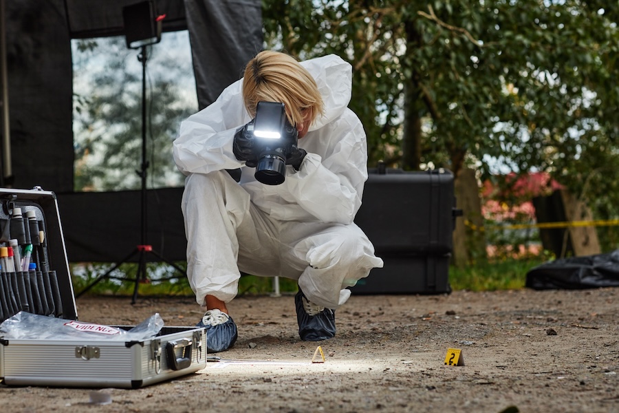 Forensic science investigator